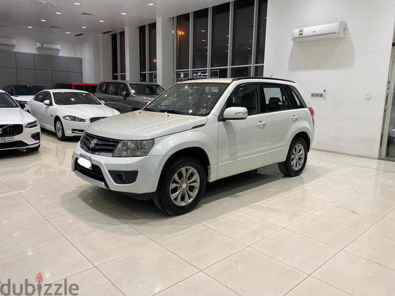 Suzuki Grand Vitara 2015 (White) 1