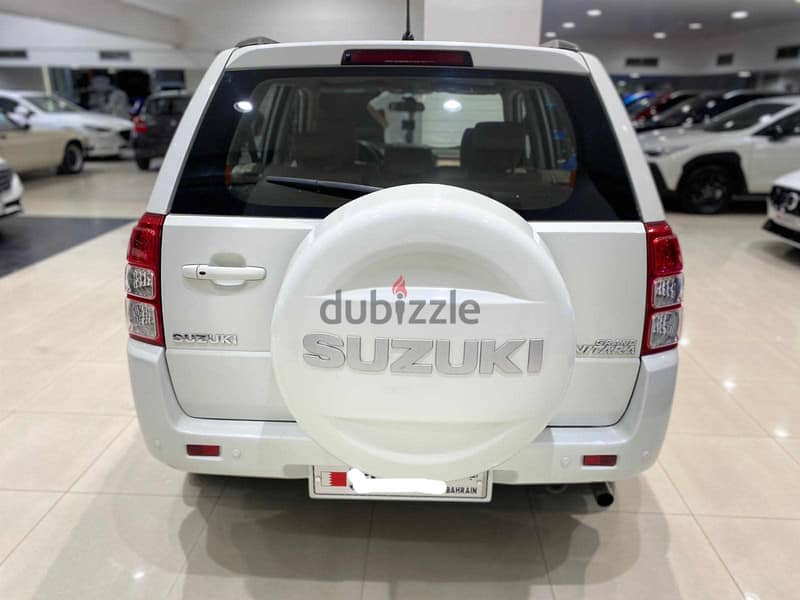 Suzuki Grand Vitara 2015 (White) 6