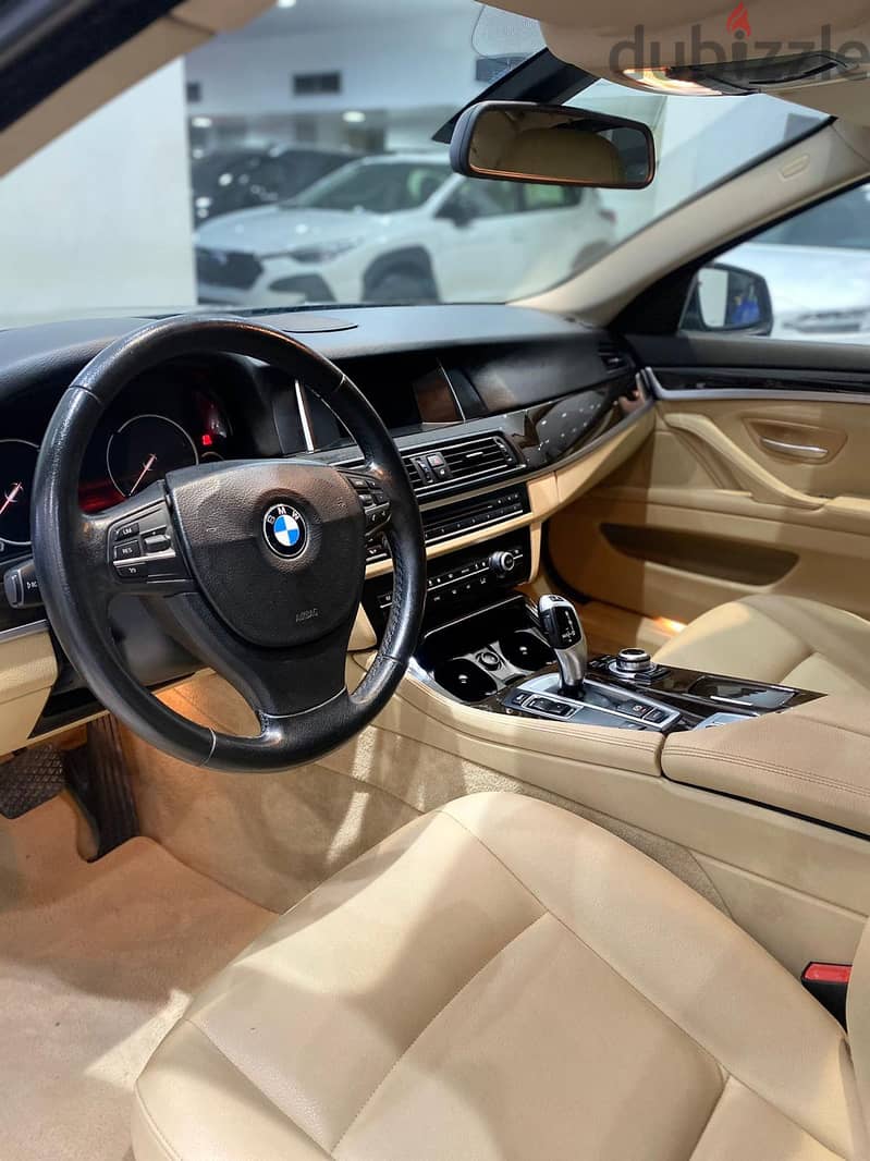 BMW 520i 2014 (Grey) 3