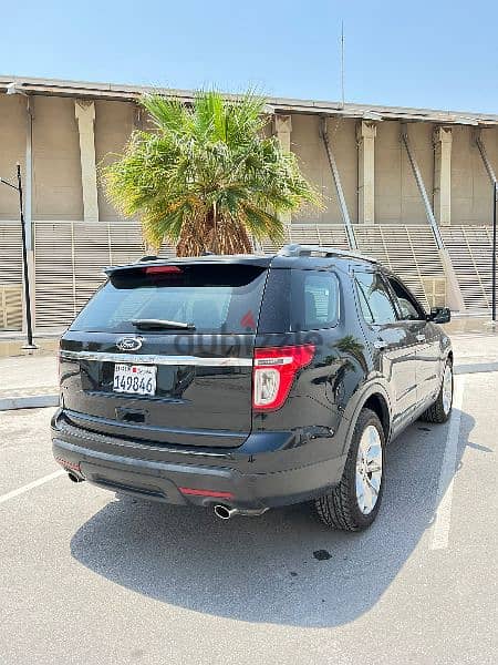 FORD EXPLORER XLT 2014 FULL OPTION CLEAN CONDITION LOW MILLAGE 4