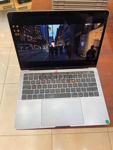 Apple MacBook Pro 2019  Core i5-8257U CPU 1.40GHz 3