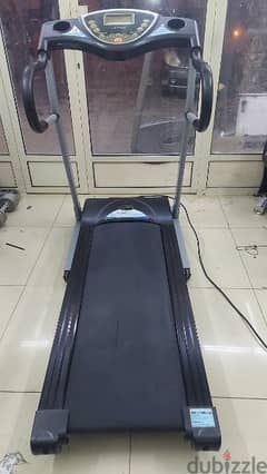 tero brand 120kg treadmill like new for als 75bd