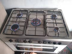 cooking range 5 burner there is no top glass