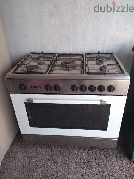 cooking range 5 burner there is no top glass 5