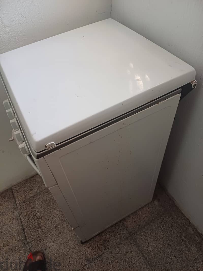 Oven for sale 25bd 2