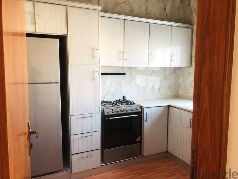 Sunlight & Airy  3  Bedroom  with Semi Furnished  Flat in Tubli. 2