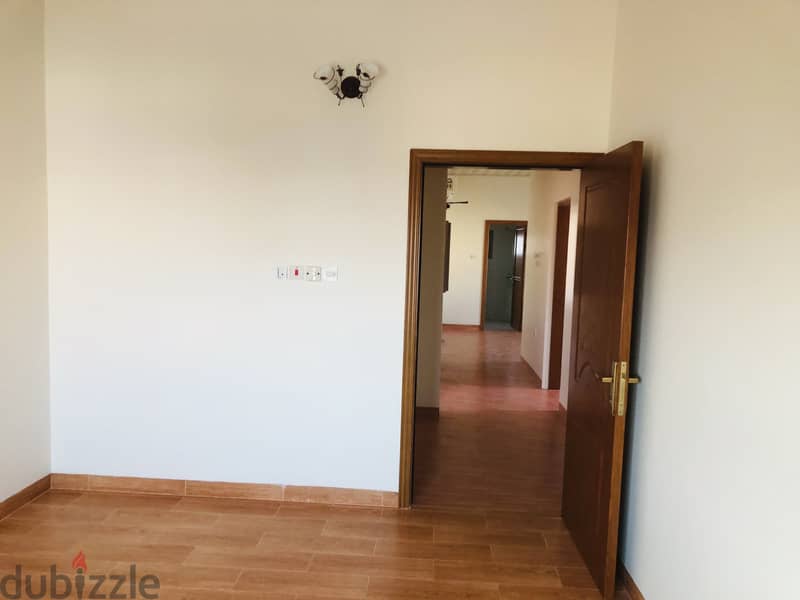Sunlight & Airy  3  Bedroom  with Semi Furnished  Flat in Tubli. 5