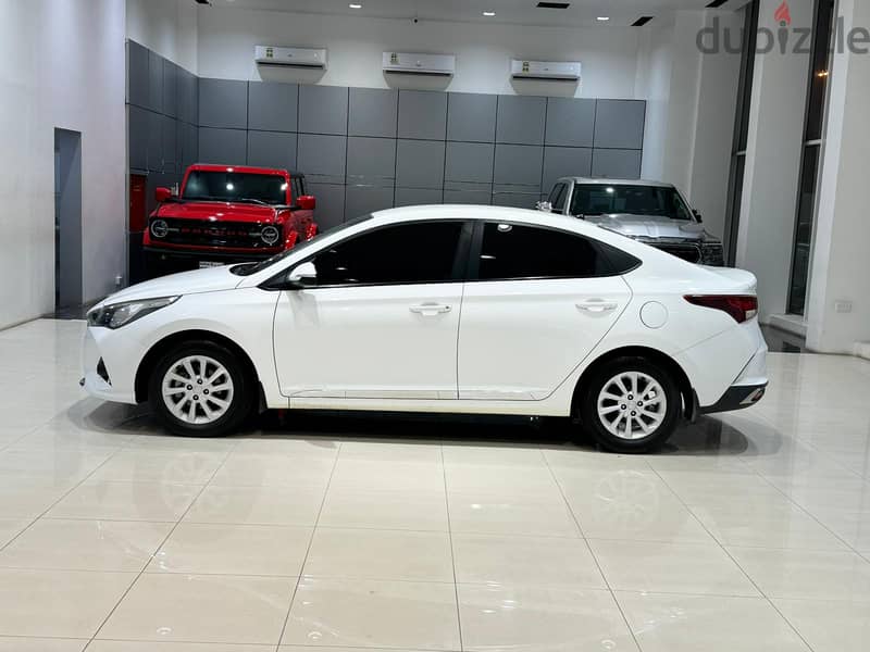 Hyundai Accent 2021 (White) 2