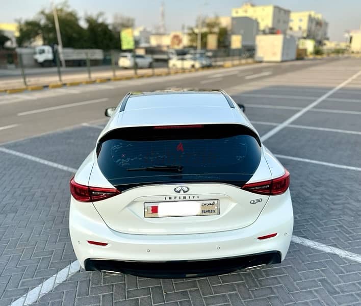 Infinity Q30 2019 agent maintained lady owned 5