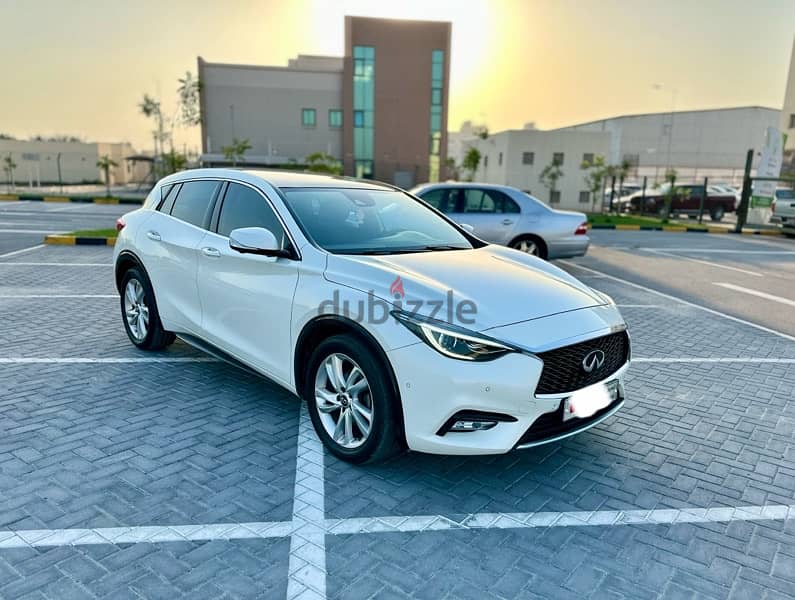 Infinity Q30 2019 agent maintained lady owned 8