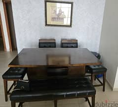 Dining table including delivery