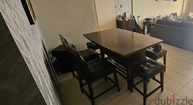 Dining table including delivery 1