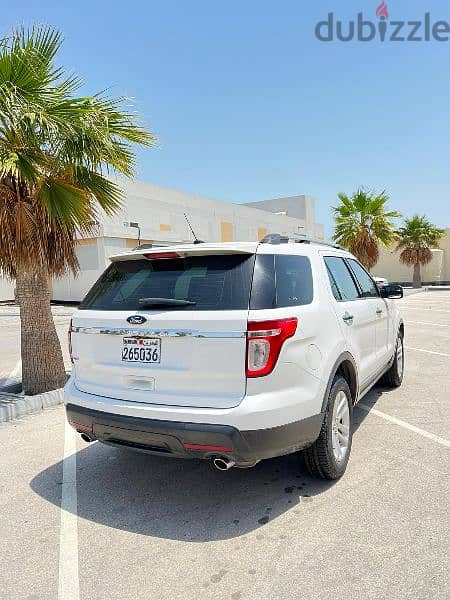 FORD EXPLORER XLT 2013 CLEAN CONDITION LOW MILLAGE 4