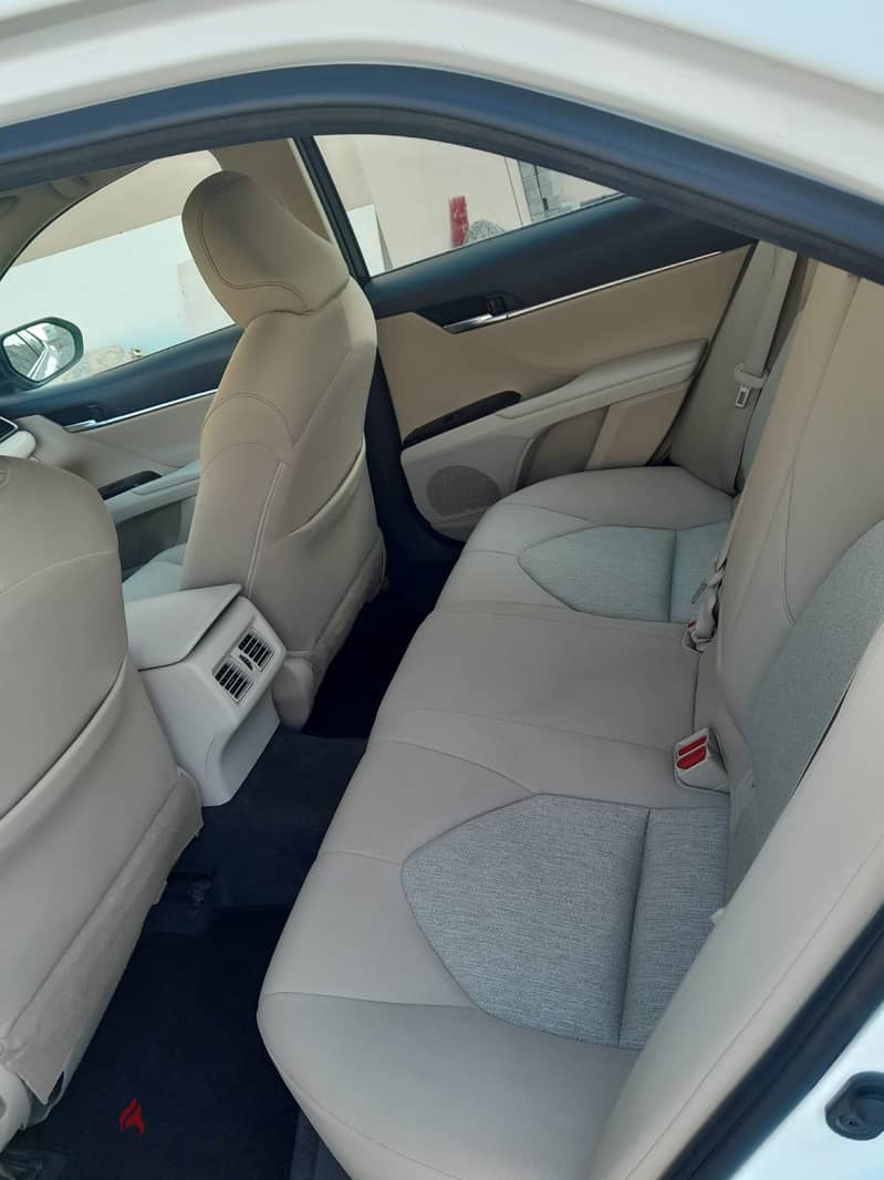 TOYOTA CAMRY LE 2.5 LTR MODEL 2019 3