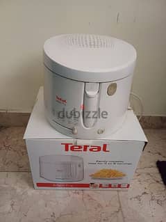 Tefal Maxi Fry Deep Fryer
Good working conditions 
15