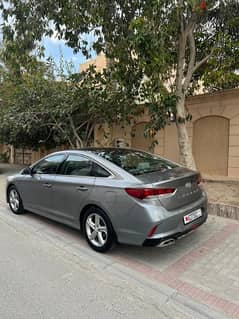 Hyundai sonata Bahrain agency 0