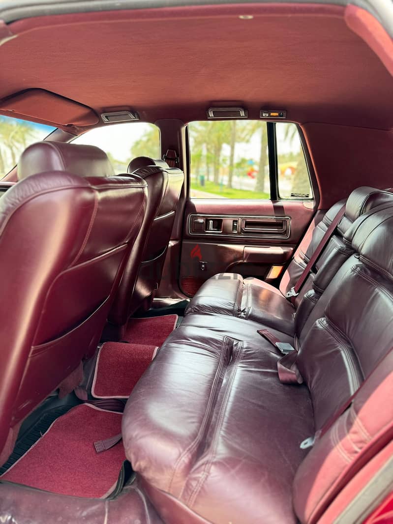 Buick Roadmaster 1993 (Red) 4