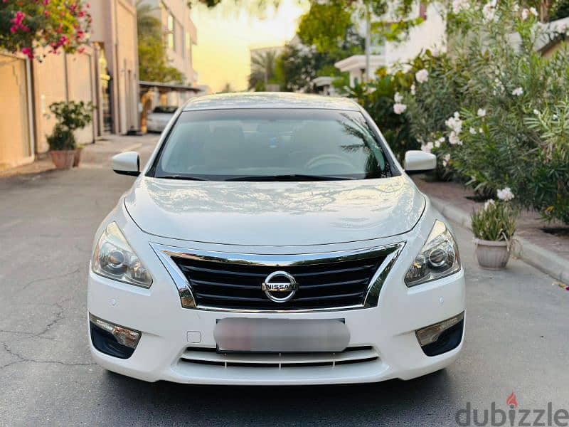 Nissan Altima 
Year-2016. Fully Agent maintained 33586758 2