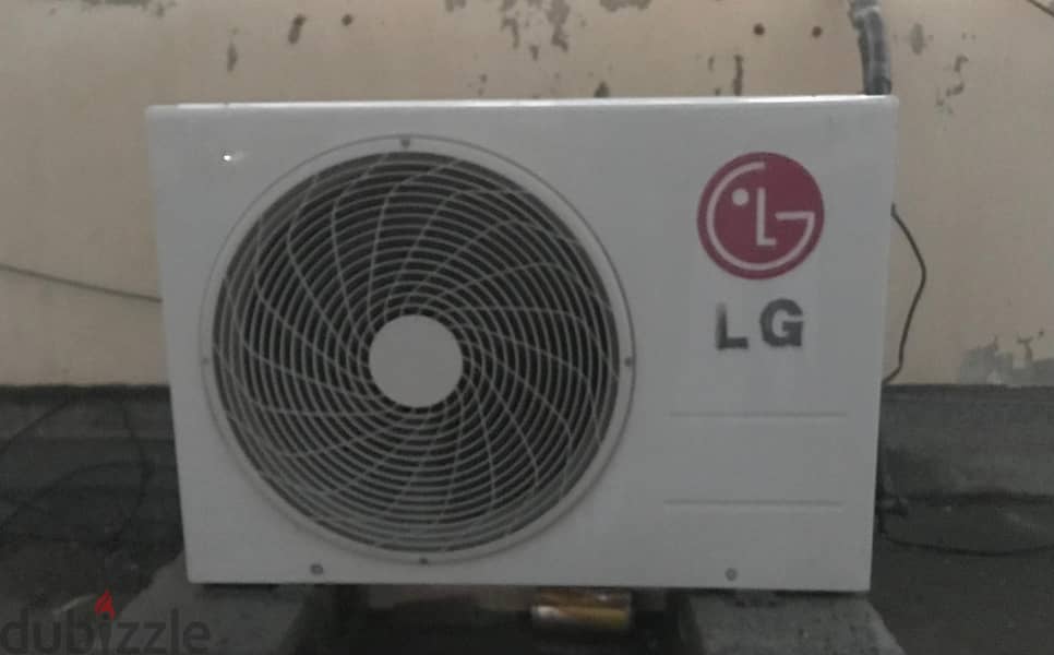 LG 1.5 Ton split Ac for sale good condintion 1