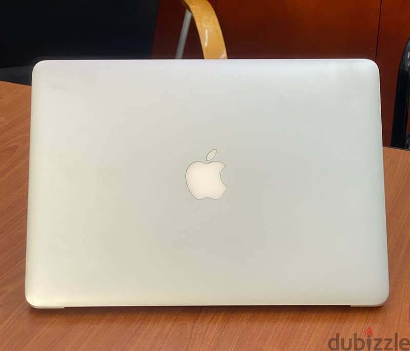 Apple MacBook Air Core i5 13.3"Display Same As New Condition 105 BHD 4