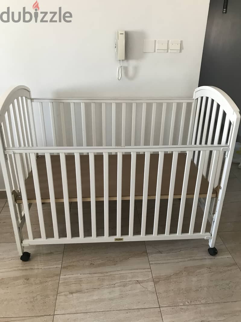 Juniors baby crib for sale 1