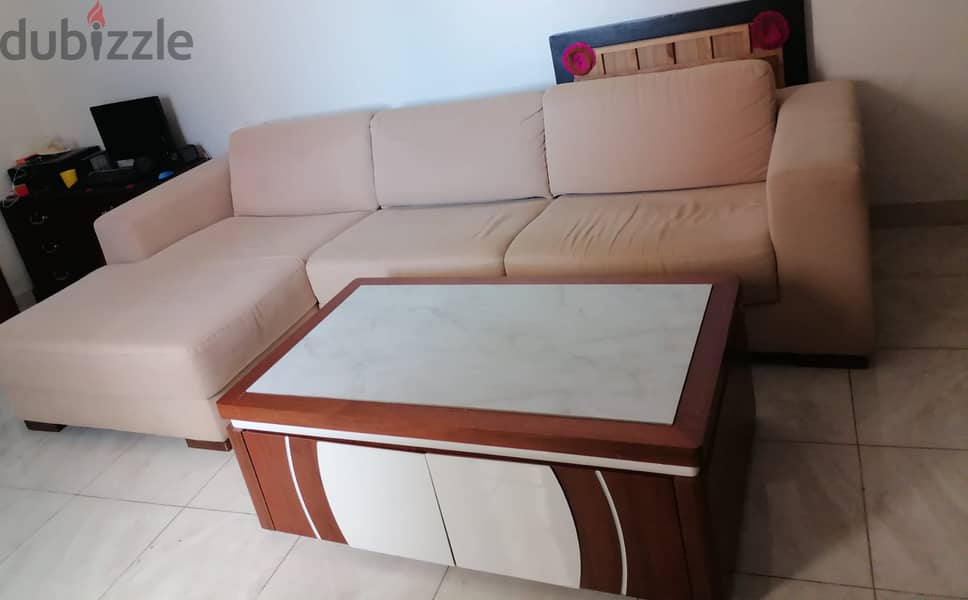 sofa and table (excellent condition) 1