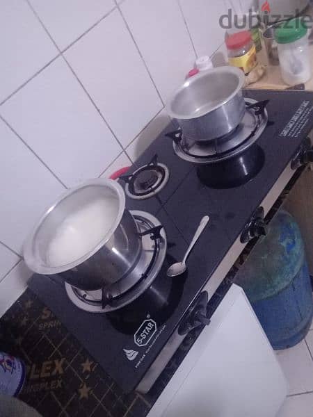 gas stove with cylinder 1