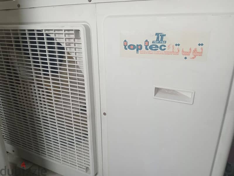 2 ton Ac for sale good condition good working six months wornty 3