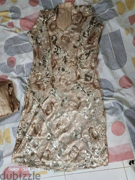 Beautiful medium size dress 4
