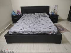 BED SET/DRESSING TABLE AND SOFA SET