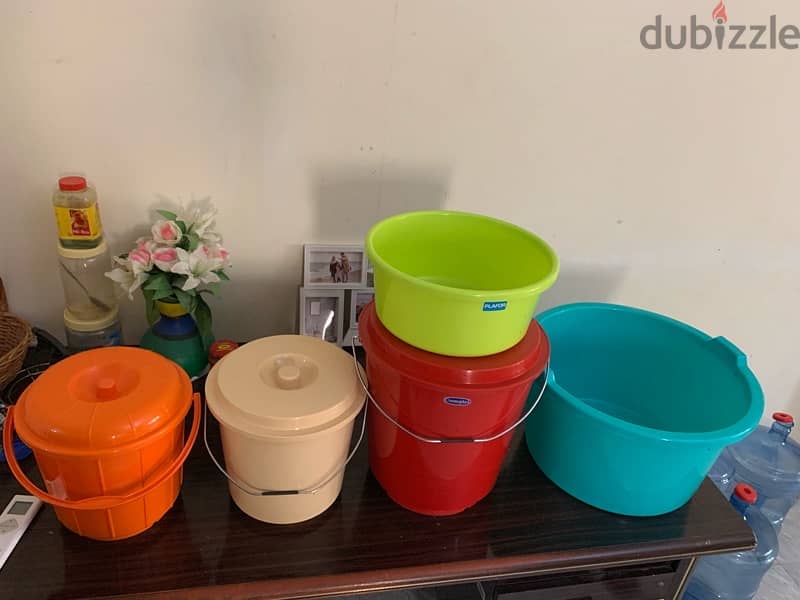 2 basin + 3 bucket + 2 dust bin for sale 2