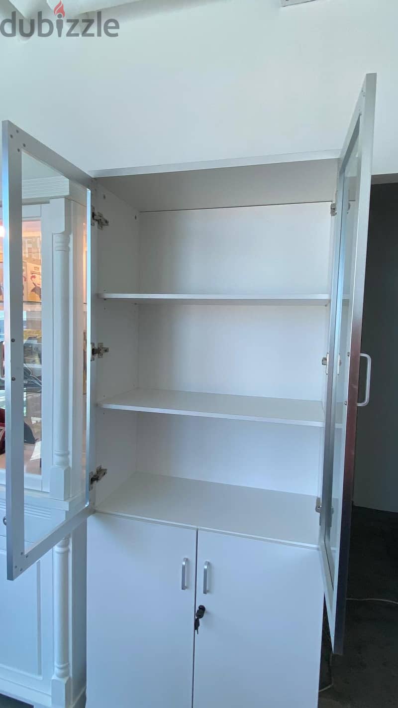 Stylish White Cupboard - 5 Spacious Shelves --> 66662800 (contact now) 2