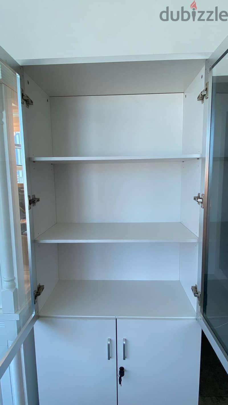 Stylish White Cupboard - 5 Spacious Shelves --> 66662800 (contact now) 3