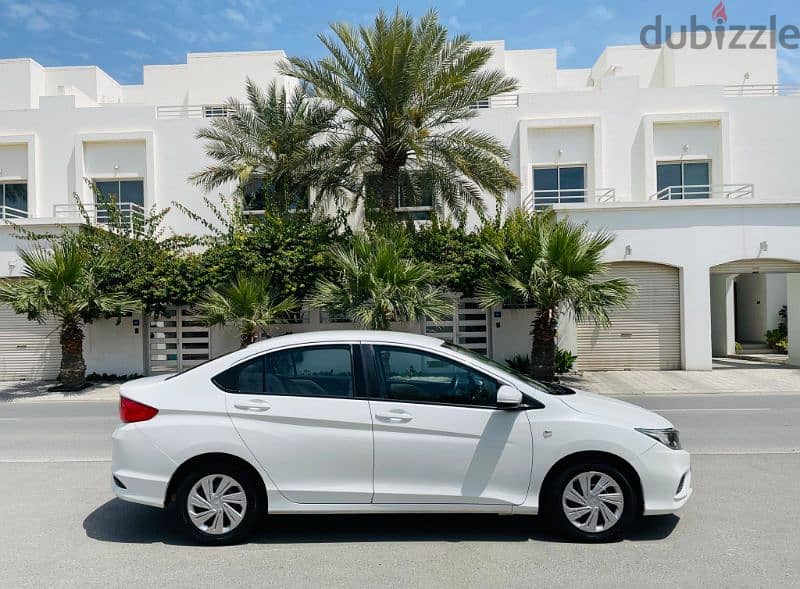 HONDA CITY2019 
 AGENT MAINTAINED ALL SERVICE HISTORY AGENT 12