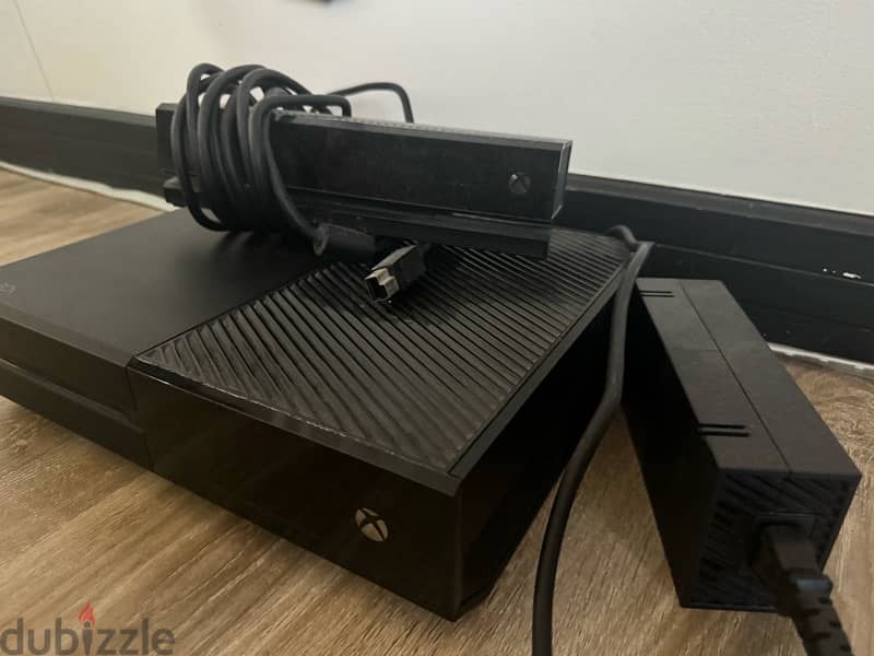 Xbox one with popular games 2