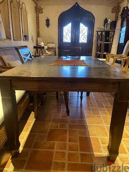 للبيع طاولة طعام خشب - For sale wooden dining table 1