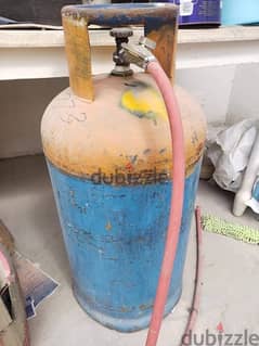 GAS CYLINDER WITH REGULATOR BD 20