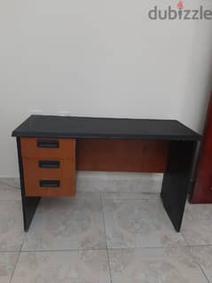 Office Table and chairs for SALE