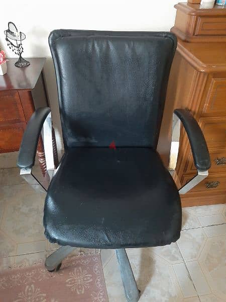 Office Table and chairs for SALE 2