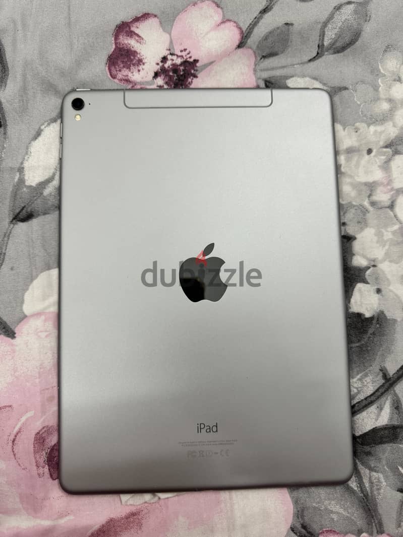 iPad Pro 128gb for sell 1