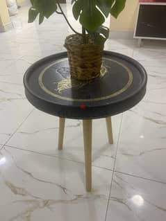 decorative side table 0