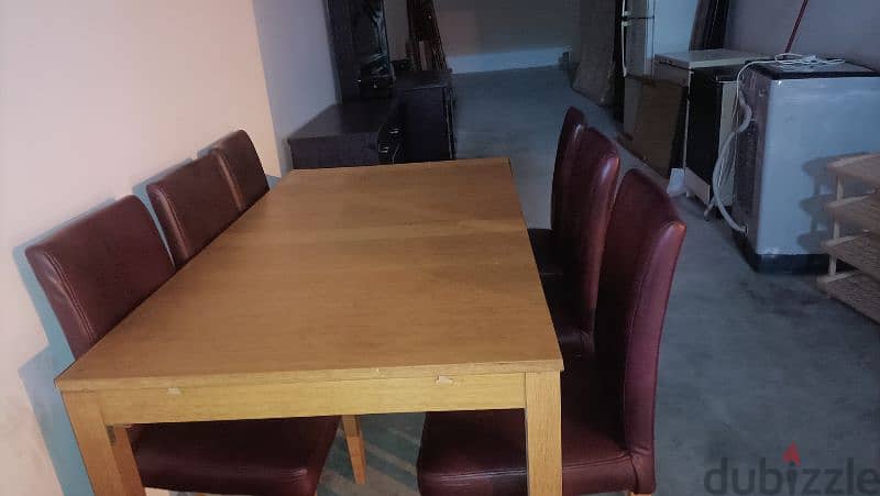 DINING TABLE FOR SALE 1