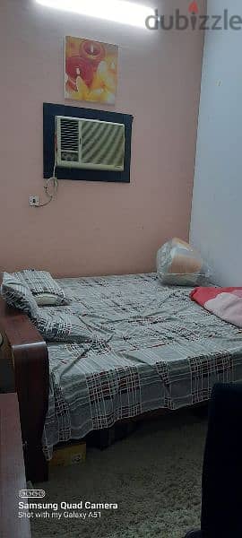Spacious room with separate toilet avalble for exe bachlr, includ ewa 1