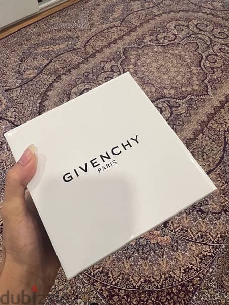 Givenchy Men's Blue Seventeen Watch 2