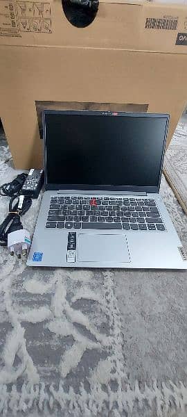 new Laptop - Lenovo 7