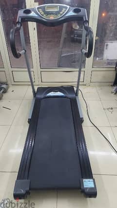 treadmill for sale 120kg 70bd like new 0