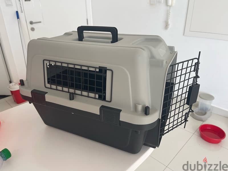 pet carate cage like new 1