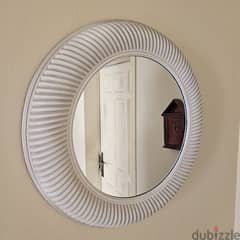 round mirror