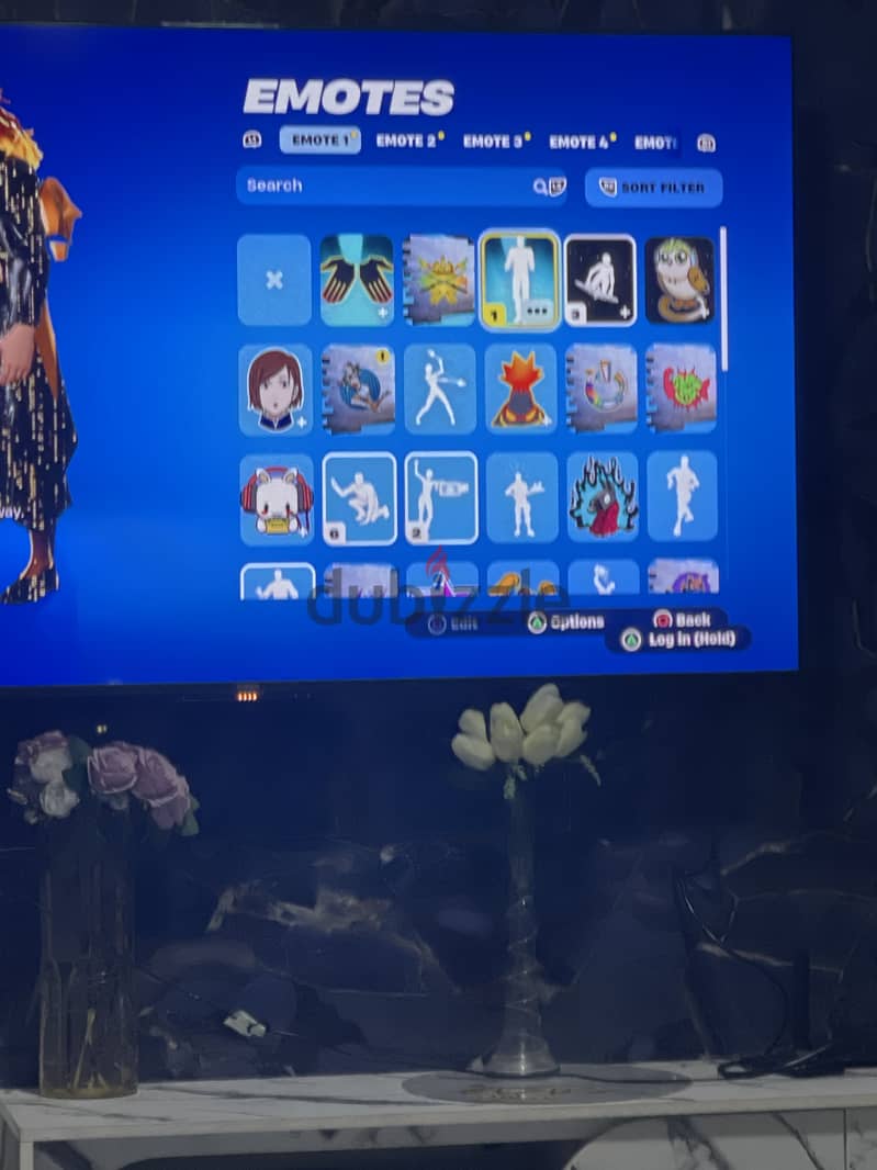 Fortnite account for sale with 1000 vbuck and 9 outfit 4