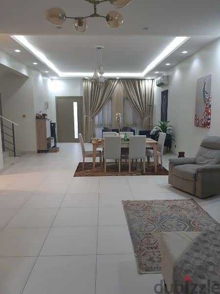 للايجار فيلا نظيفة شامل  في اللوزي For rent with EAW villa in Al-Lawzi 1